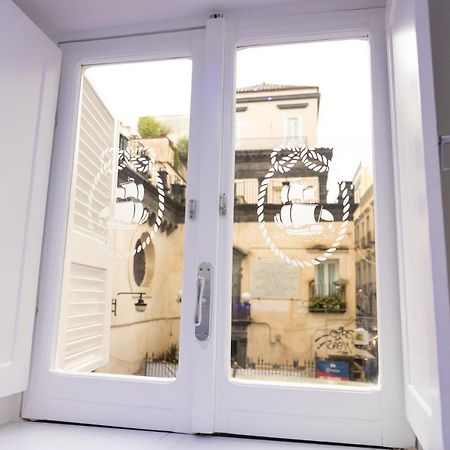 Apartamento A Fenestrella E San Gregorio Armeno Nápoles Exterior foto