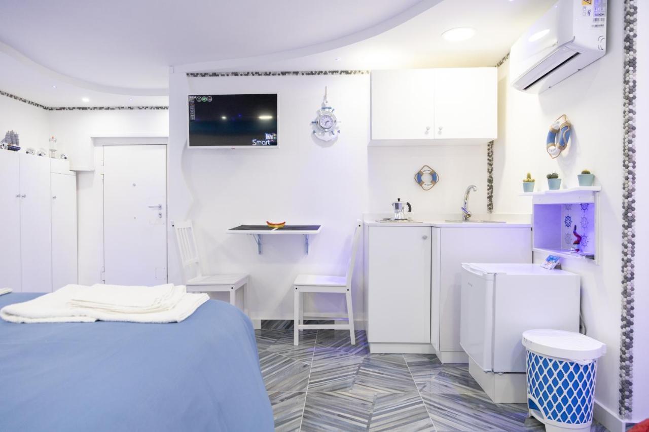 Apartamento A Fenestrella E San Gregorio Armeno Nápoles Exterior foto